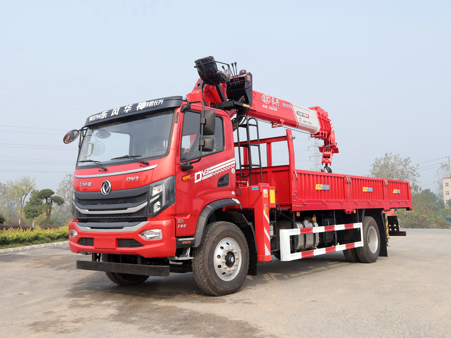 東風(fēng)華神DV3單排上裝長興8噸直臂式吊機