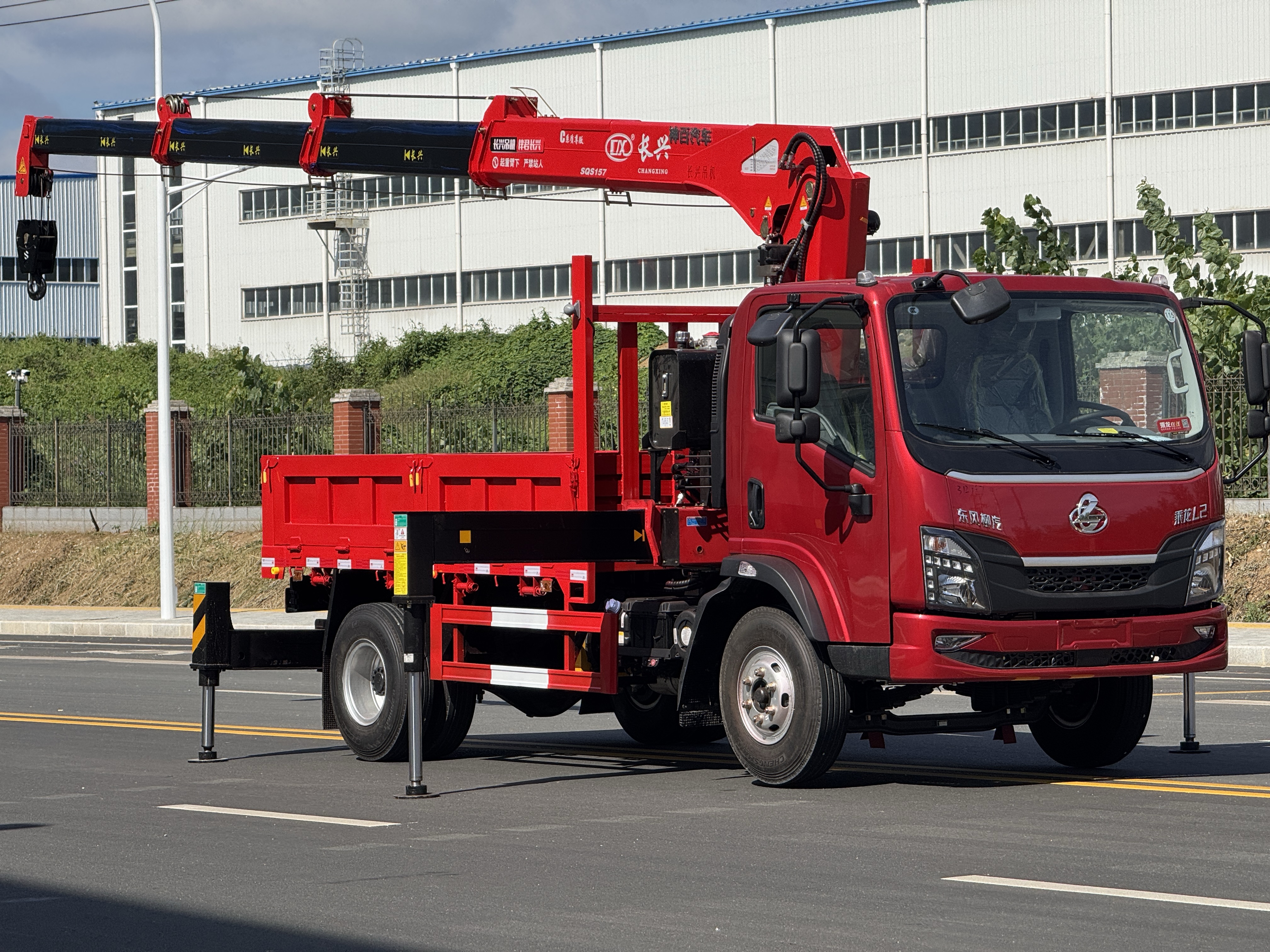 乘龍L2藍(lán)牌隨車吊